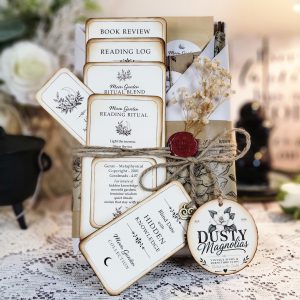 Blind Date with Hidden Knowledge: Moon Garden Reading Experience